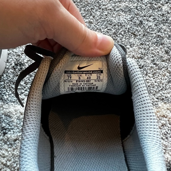 Nike Air Max Tavas - Picture 7 of 8